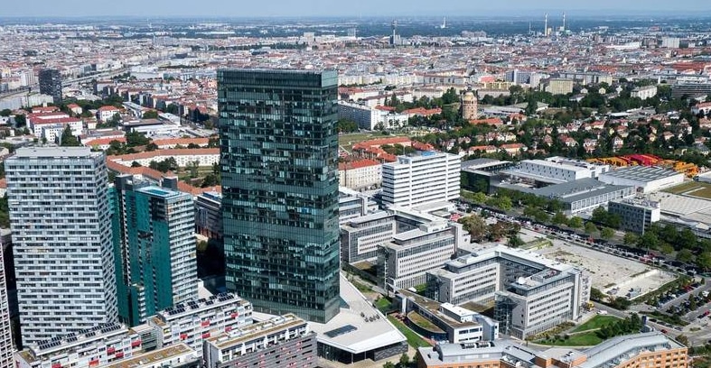 TwinTowers_smol